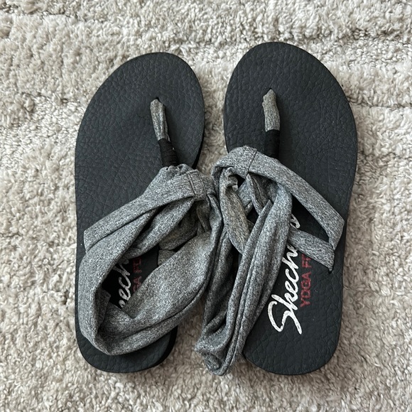 Sandals - Picture 1 of 2